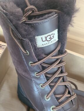 UGG Brown Lace-Up Shearling-Lined Boots